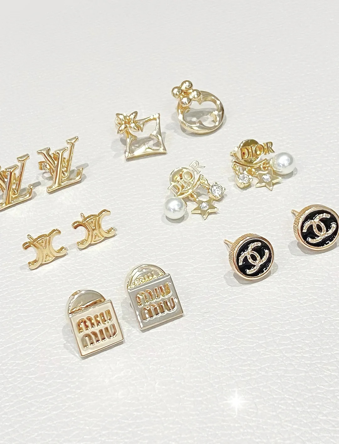 A roundup of classic pieces from luxury brands: LV, Chanel, Dior - Company News - 2